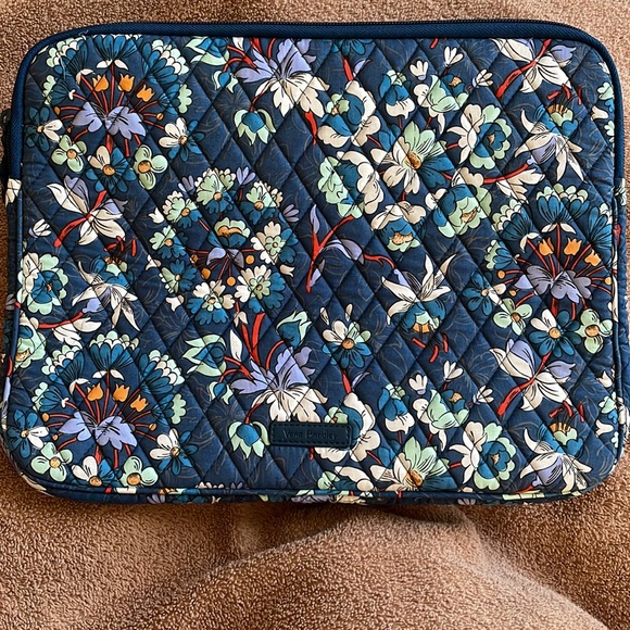Vera Bradley Laptop Sleeve NWT - Picture 3 of 5